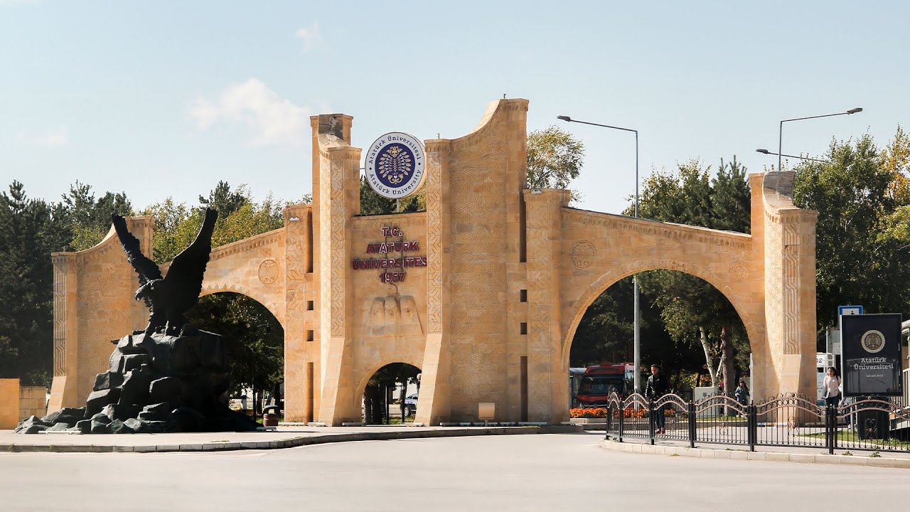 Atatürk Üniversitesi
